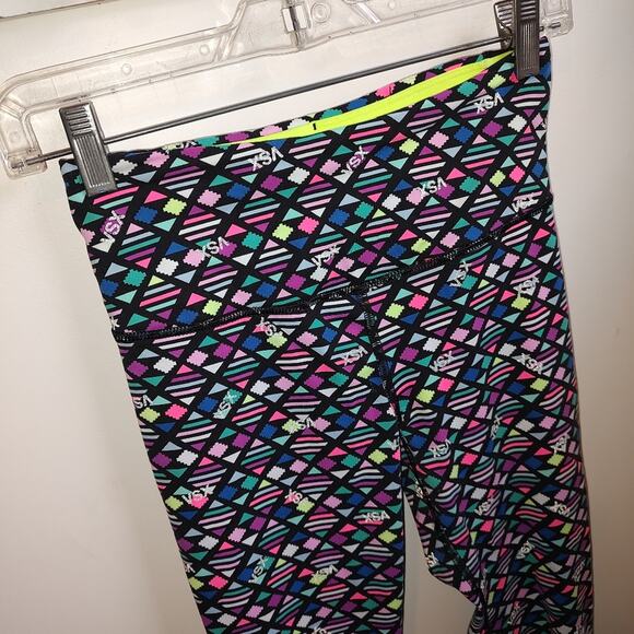 Victoria’s Secret VSX Sport Knock Out multicolor Geometric Print Tight Leggings - Picture 5 of 12